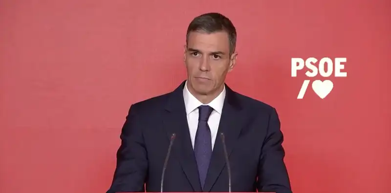 Pedro Sánchez en una comparecencia en Ferraz