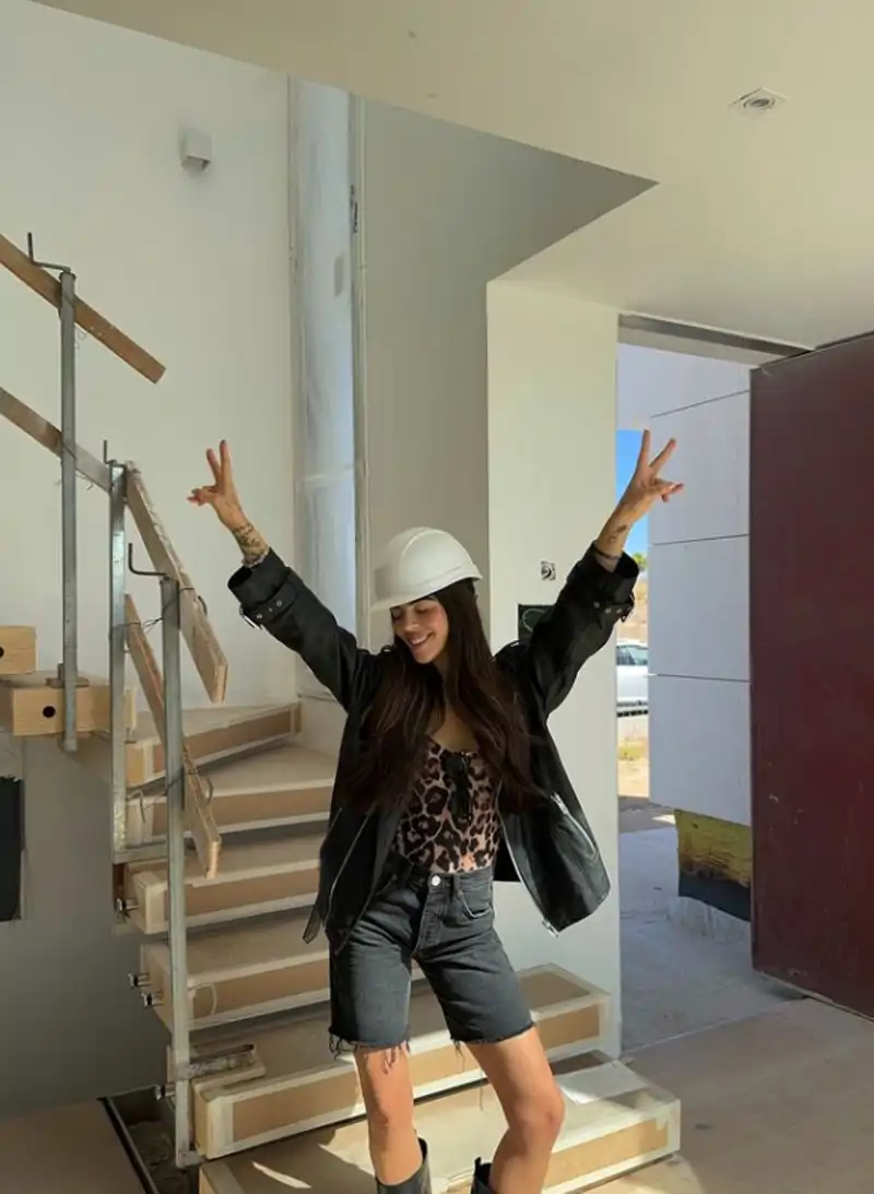 Violeta Mangriñan en el interior de su nueva casa