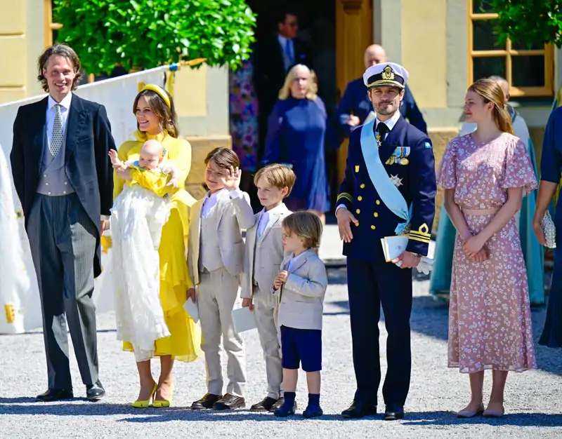 La Familia Real de Suecia en el bautizo de la Princesa Inés