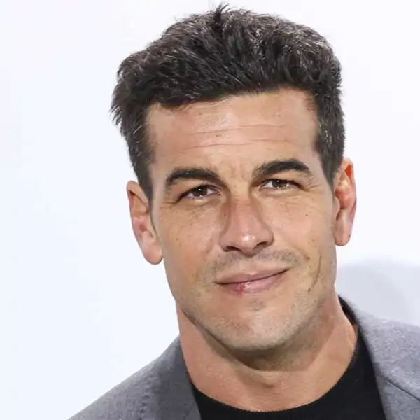 Mario Casas y su comentado gesto con Melyssa Pinto en la boda de Susana Molina