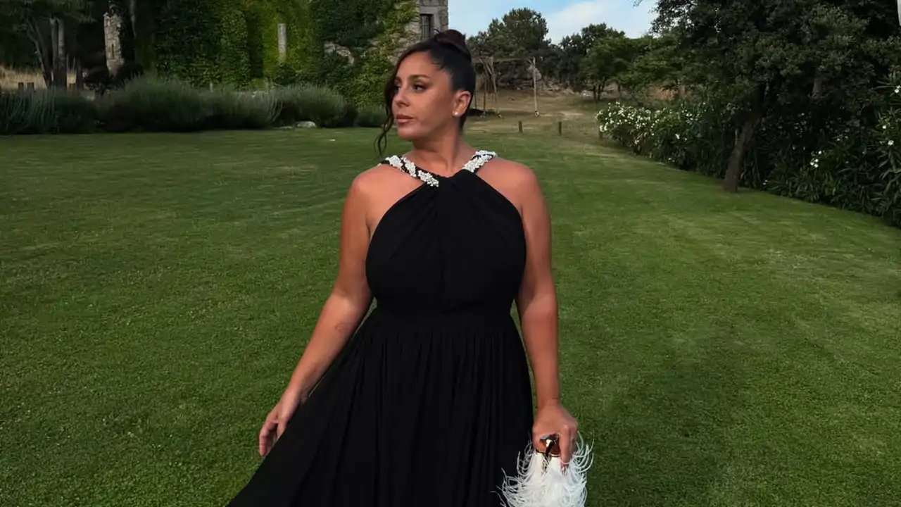 Anabel Pantoja, entre lágrimas, responde alto y claro a las críticas por su look en la boda de Susana Molina: "Habéis conseguido hacerme daño"