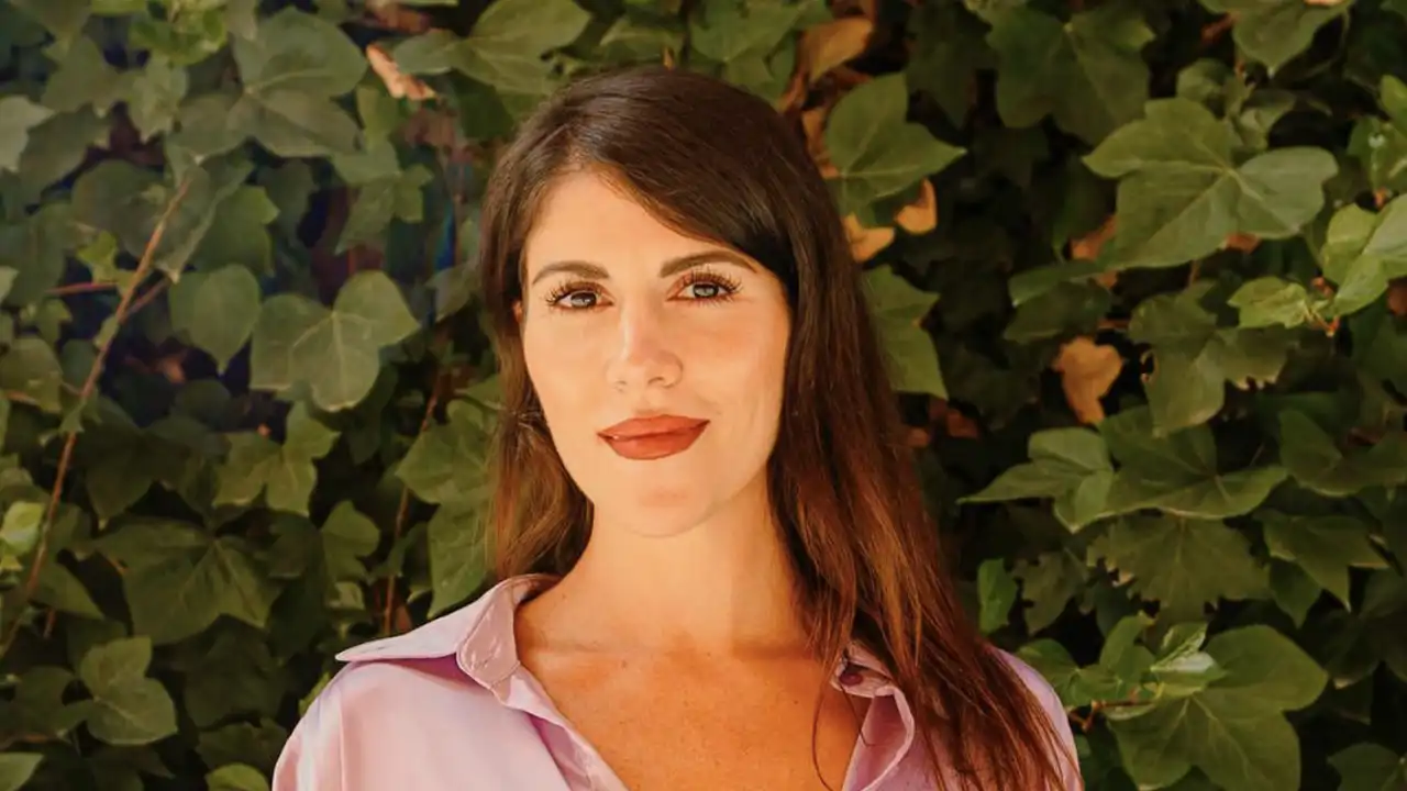Deborah Murcia, psicóloga experta en narcisismo: "Los narcisistas no llegan a terapia por iniciativa propia, lo hacen porque algo en su vida se ha roto"