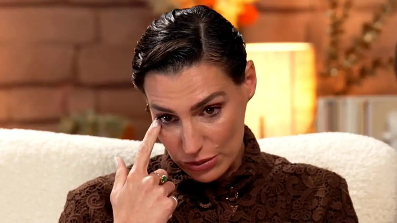 Eugenia Osborne con lágrimas en los ojos