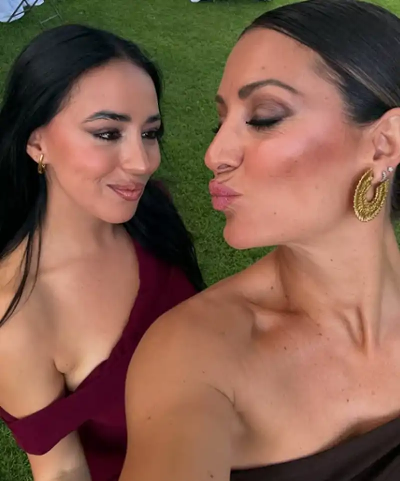 Nagore Robles junto a su pareja