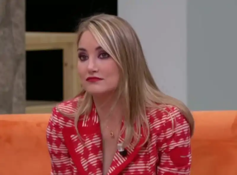 Alba Carrillo en 'La familia de la tele'