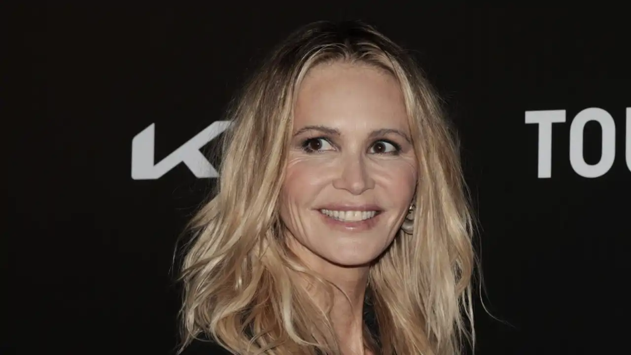  Elle Macpherson