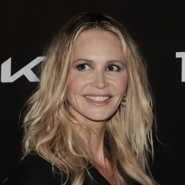  Elle Macpherson