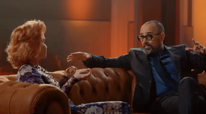 Risto Mejide entrevista a Paloma San Basilio en Viajando con Chester