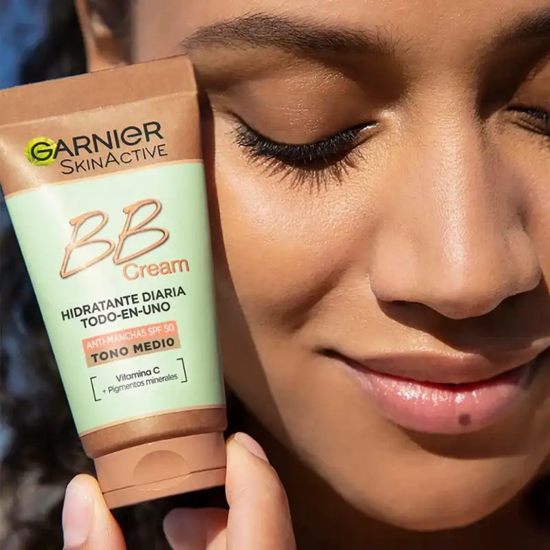 Bb Cream Anti Manchas SPF50 de Garnier
