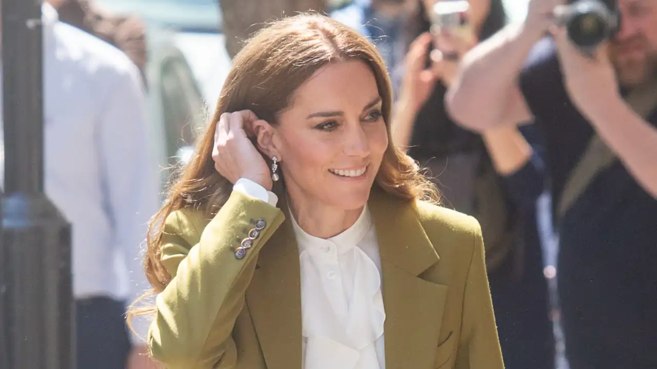 Kate Middleton, sonriente, durante un compromiso de agenda
