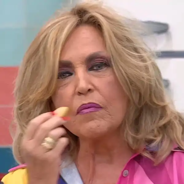  Lydia Lozano y Marta Riesco revelan en 'La familia de la tele' los motivos por los que rechazaron ir a 'Supervivientes': "Me ofrecieron mucho más"