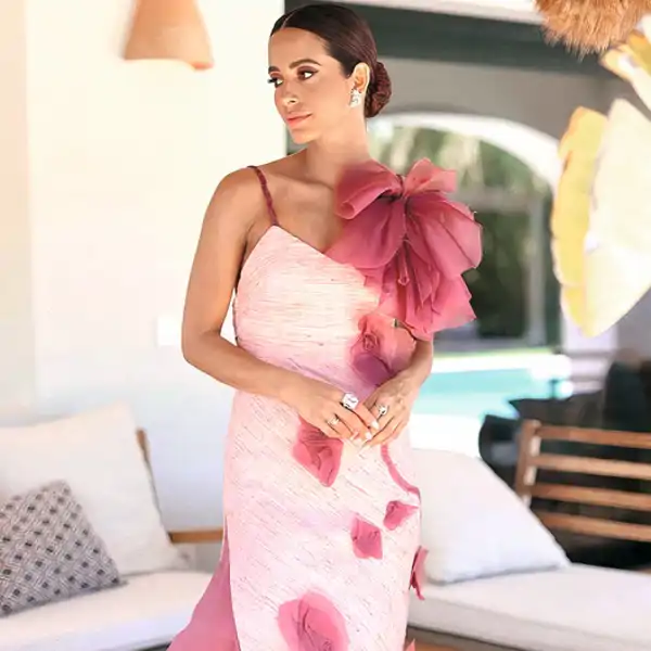 Acaban de llegar a Zara los vestidos de invitada que eclipsarán a más de una novia: rompedores, glamurosos y muy asequibles