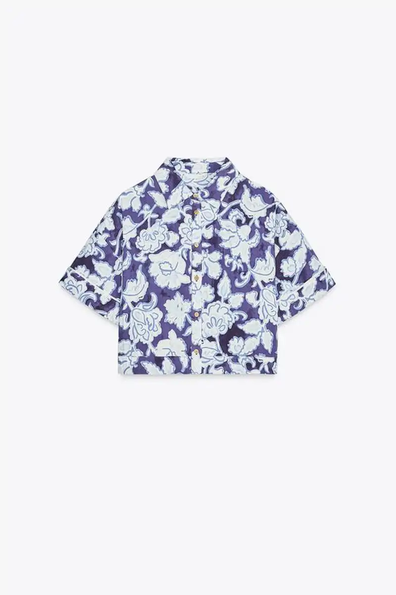 Camisa corta estampado floral de Zara 22,95 euros