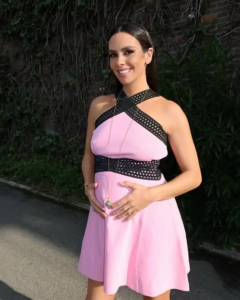 Cristina Pedroche posa con su barriga de embarazada.