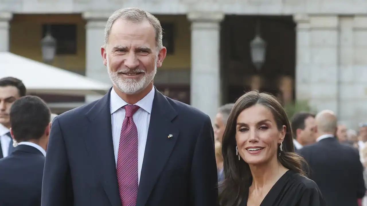 Los Reyes Felipe y Letizia durante un concierto celebrado en la Plaza Mayor de Madrid