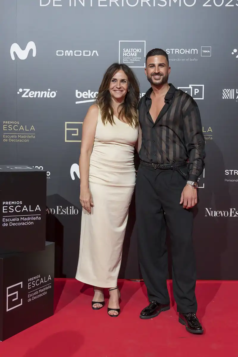 Melani Olivares y Víctor Escudero