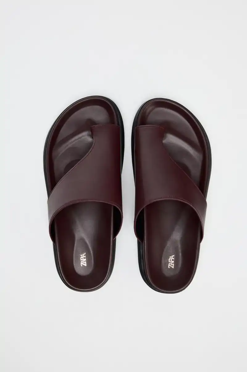 Sandalia plana piel de Zara 39,95 euros