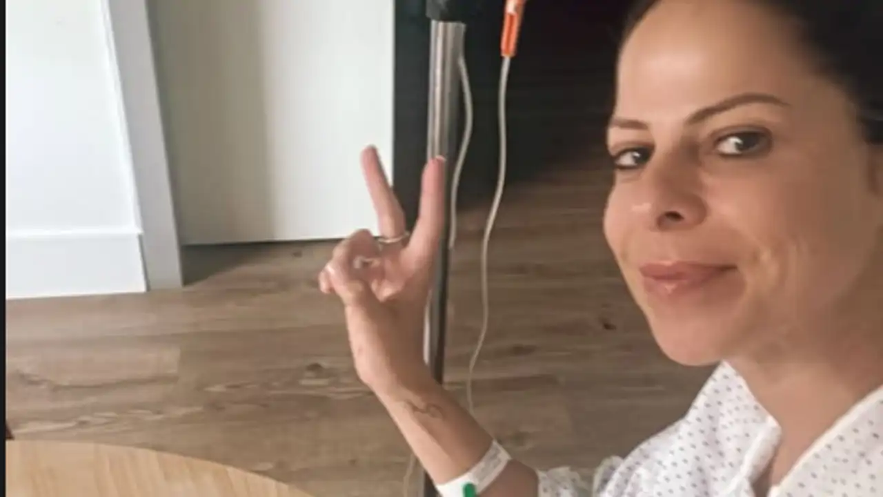 Pastora Soler envía una foto desde el hospital