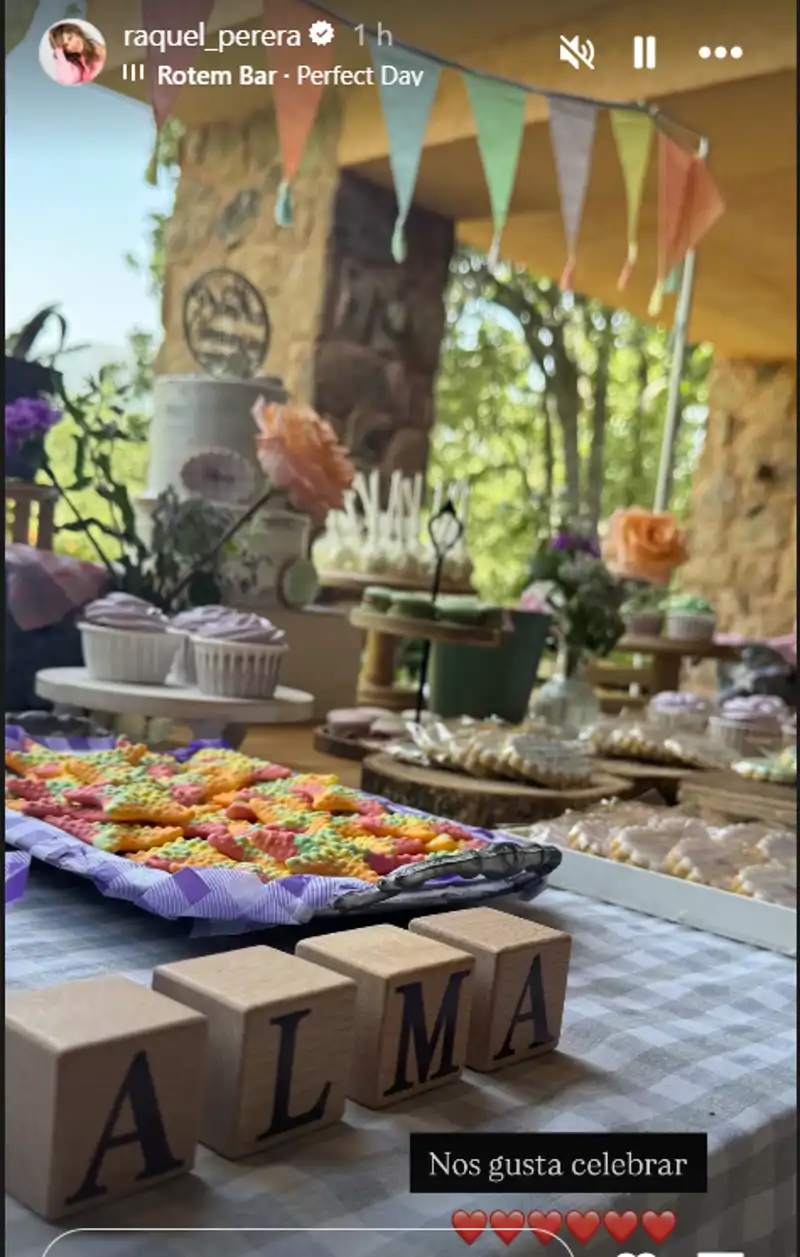 La comunión de los hijos de Raquel Perera y Alejandro Sanz