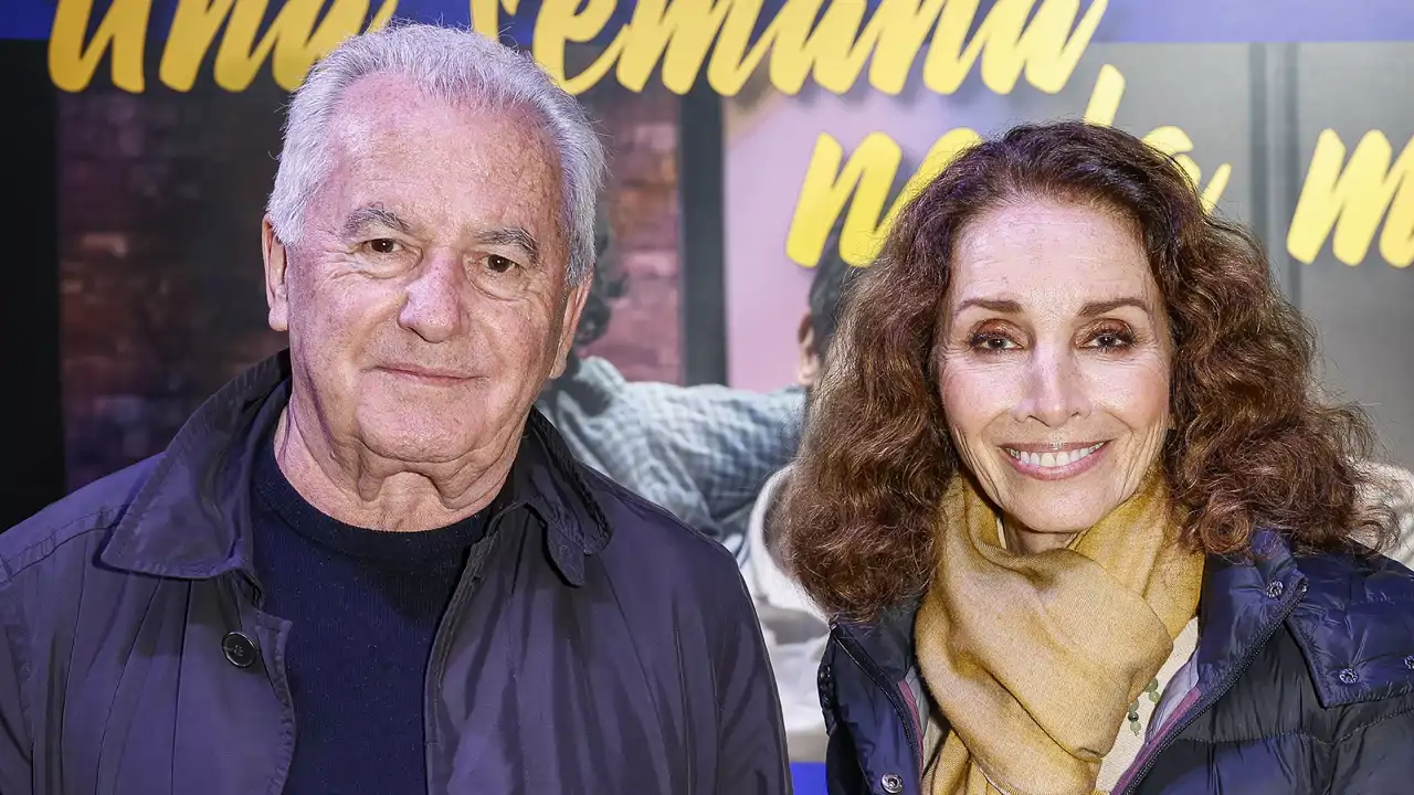 Ana Belén y Victor Manuel en un photocall