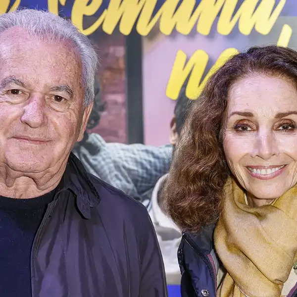 Ana Belén y Victor Manuel en un photocall