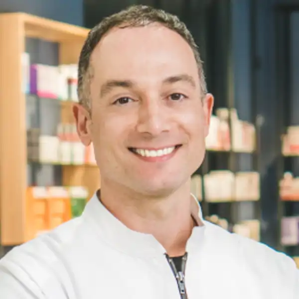Eduardo Senante, farmacéutico: “Los hongos medicinales ayudan al cuerpo a adaptarse al estrés físico y emocional”
