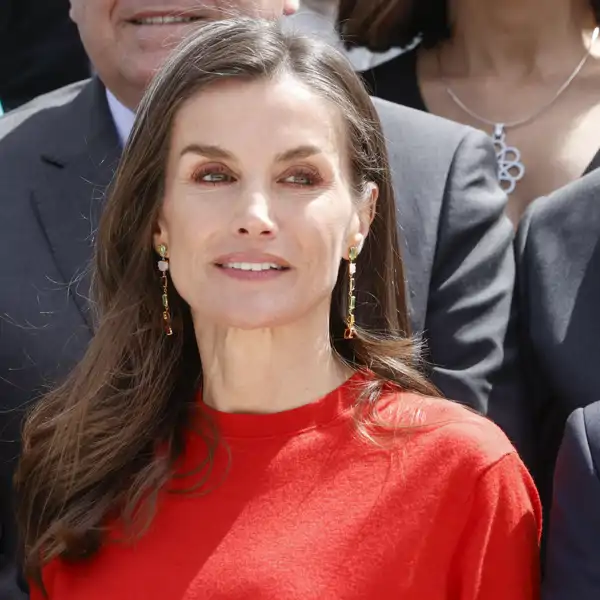 Aprovecha las rebajas en la ruta de shopping de la Reina Letizia: sus tiendas favoritas por la calle Serrano de Madrid