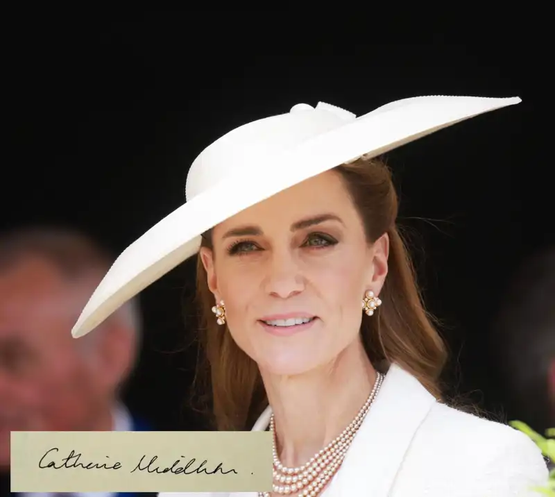 Detalle de la firma de la Princesa de Gales, que firma con su nombre completo "Catherine" y no con la abreviatura "Kate".