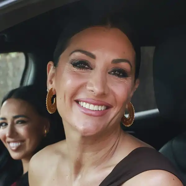 Nagore Robles en un coche