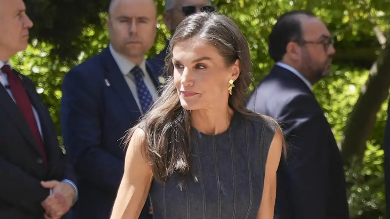 La prensa extranjera pone el foco en los pies de la Reina Letizia: "Los zapatos recuerdan a 'Sexo en Nueva York'"