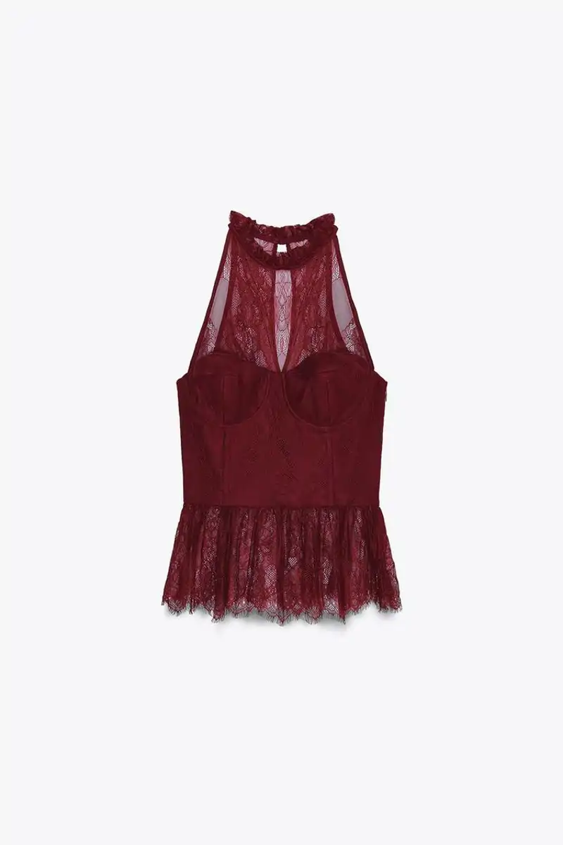 Top halter de encaje de Zara 27,95 euros