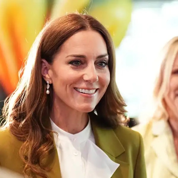 Kate Middleton, sonriente durante un acto de agenda