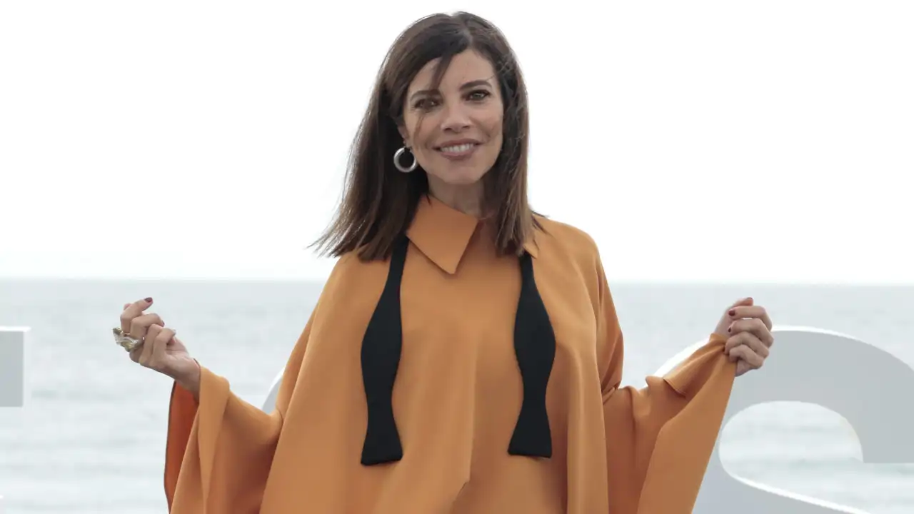 Maribel Verdú (54 años): "Me lavo el pelo cada día con champús y suavizantes siempre sin sulfatos"