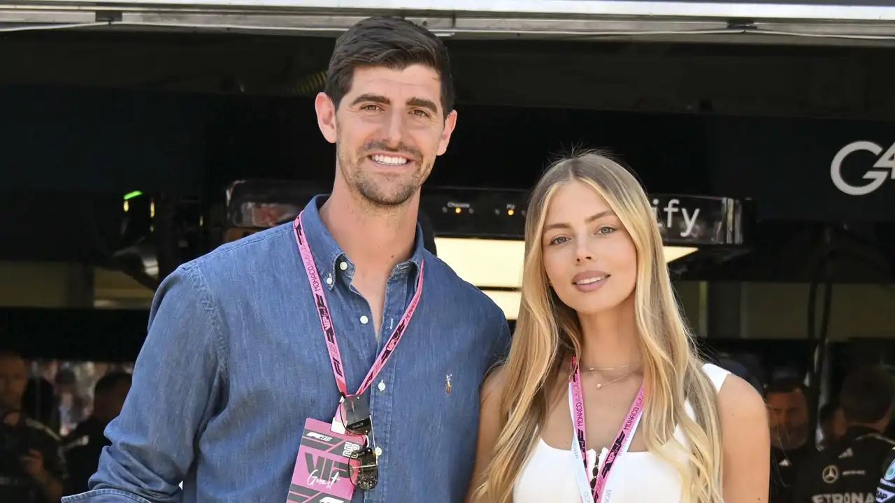 Thibaut Courtois y Mishel Gerzig en un evento