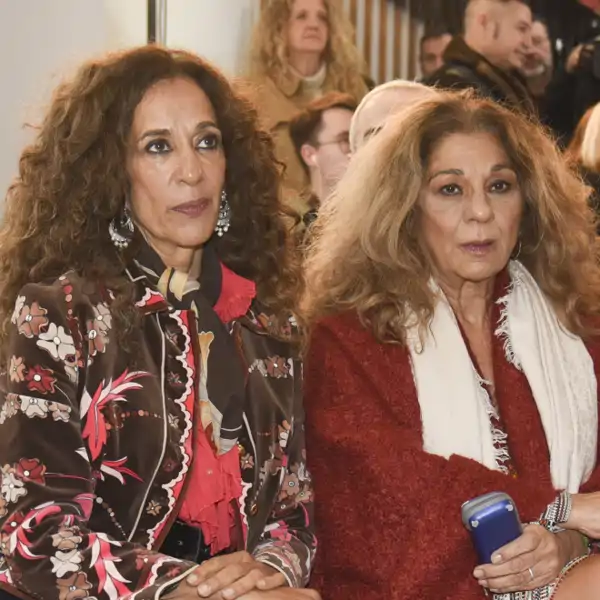 Alba Flores junto a Rosario y Lolita Flores, foto de archivo