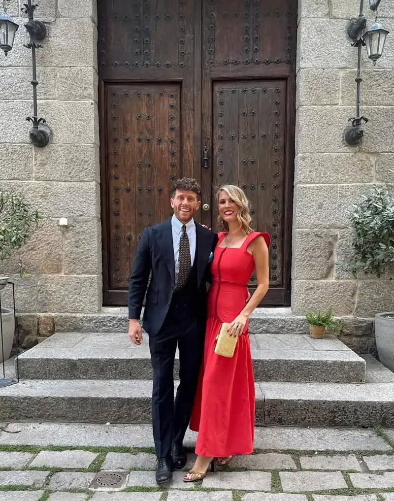 Carlos Montoya y su novia