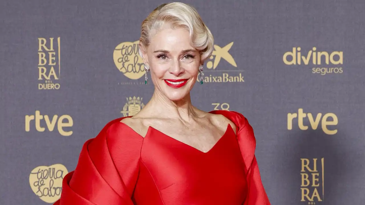 El vestido de Valenzuela de Belén Rueda para asistir a los Premios Goya 2024 
