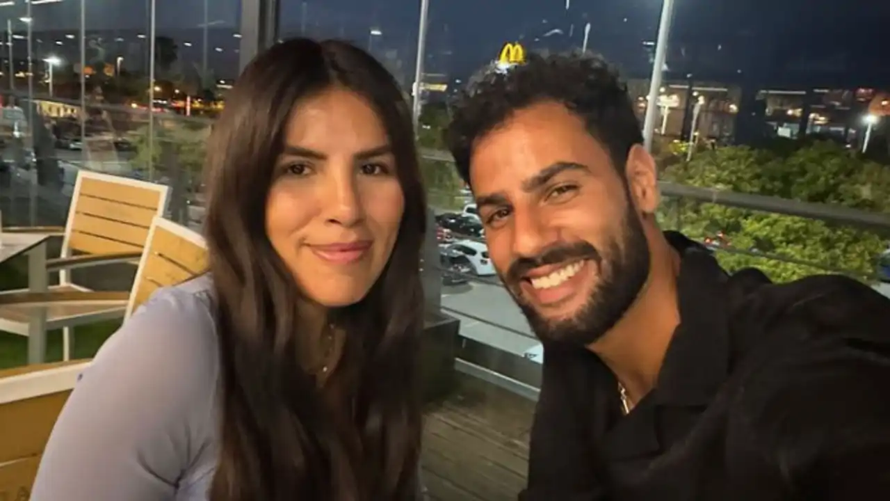 Asraf Beno realiza su primer plan tras convertirse en padre: “Sección desbloqueada”