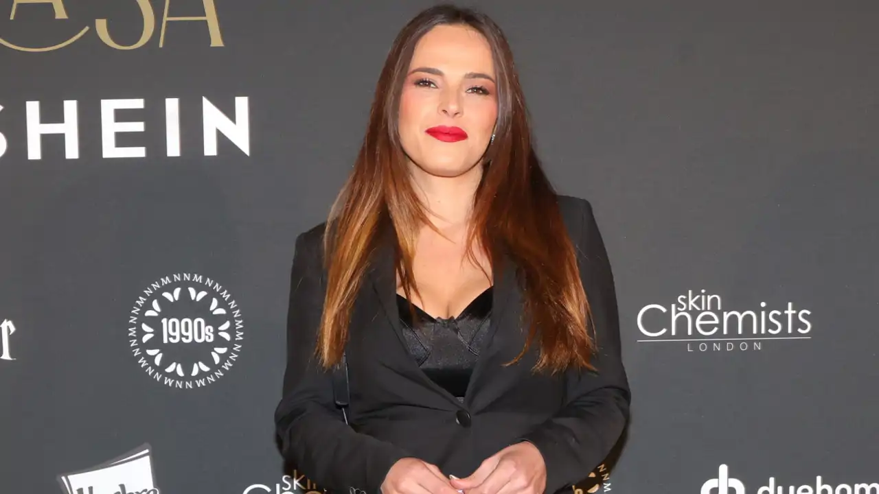  Marta Peñate rompe a llorar mientras actualiza su estado de salud tras perder el bebé que esperaba: “Por fin lo he expulsado”