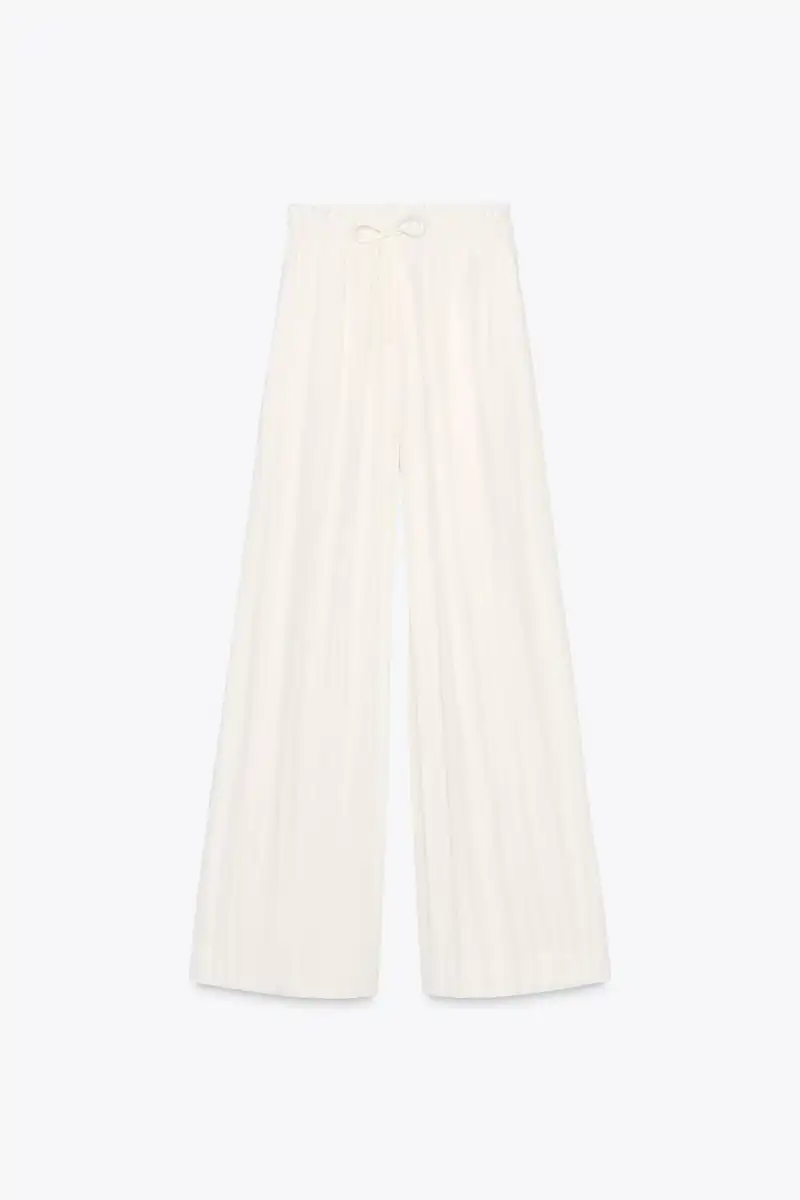 Pantalones palazzo ZW Collection de Zara 22,99 euros 