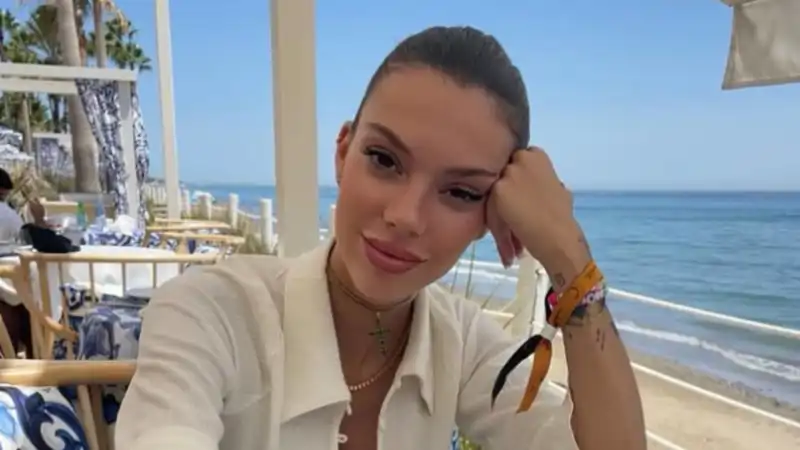 Storie de Alejandra Rubio en la playa