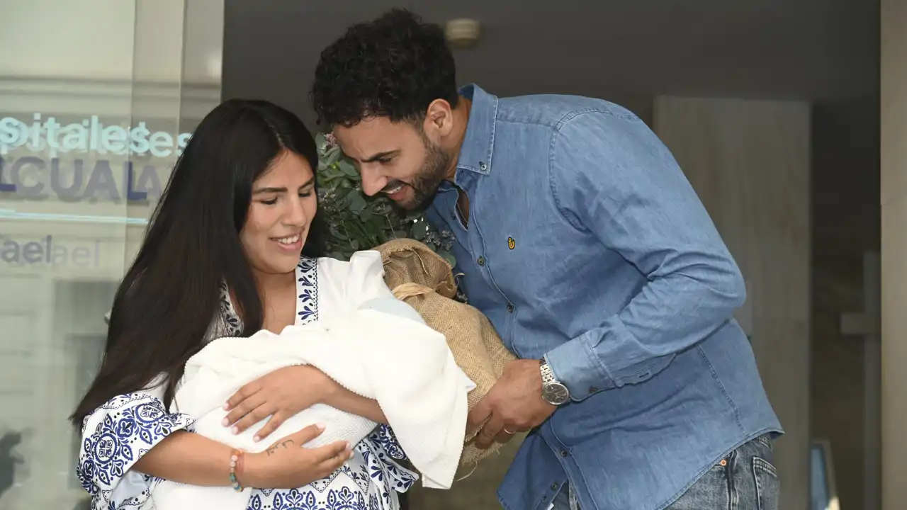 Asraf Beno revela nuevos detalles sobre el nacimiento de su hijo con Isa Pantoja: "El piel con piel lo hicieron conmigo"