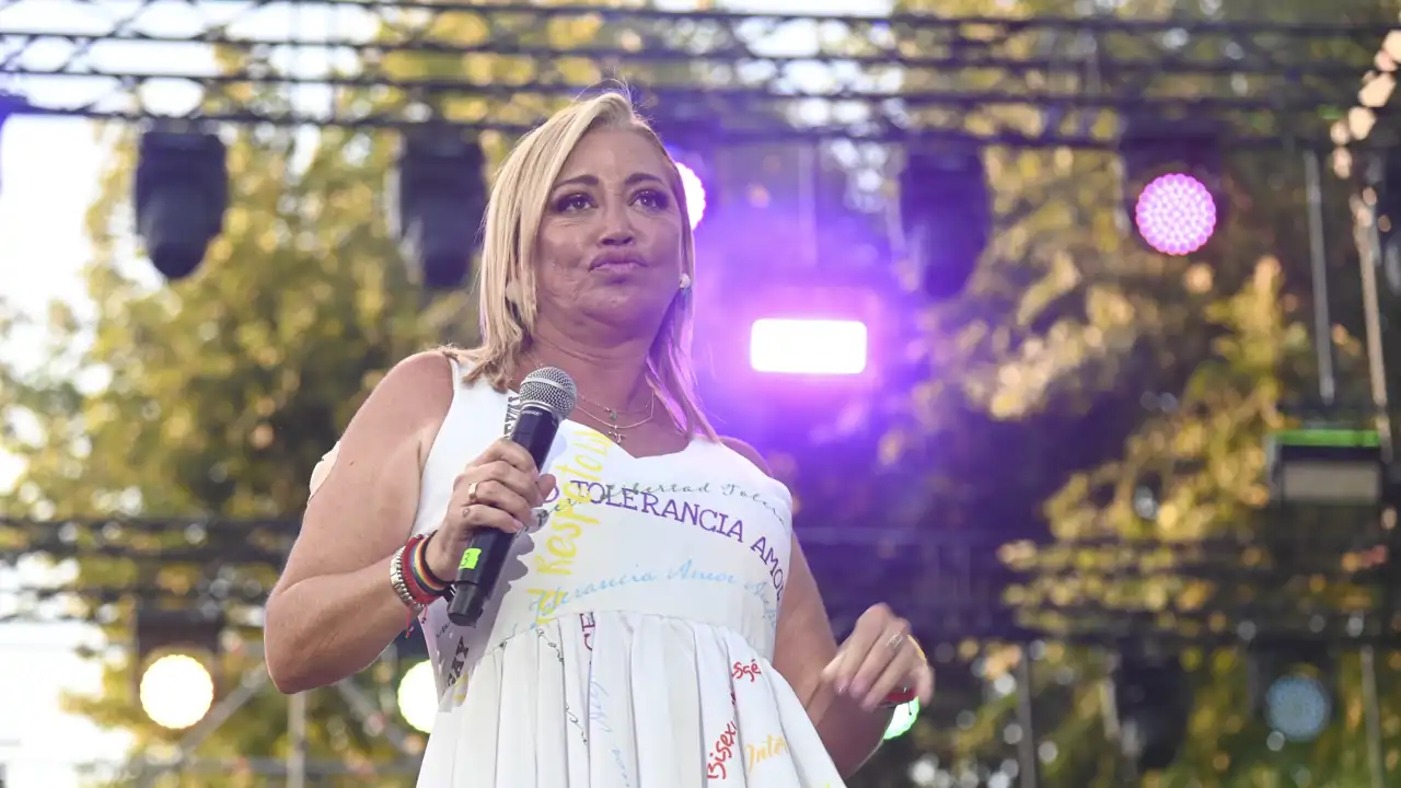 En fotos, Belén Esteban revoluciona Sevilla: de su pregón en el Orgullo a la sorpresa de Anabel Pantoja
