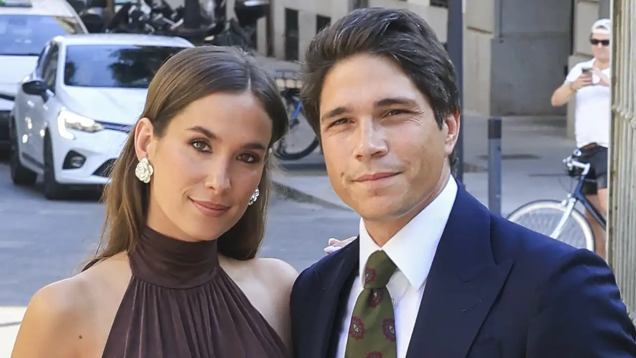 Del lookazo de María Pombo al vestidazo de la madrina: todos los estilismos de las invitadas a la boda de Carla Vico y Álvaro González