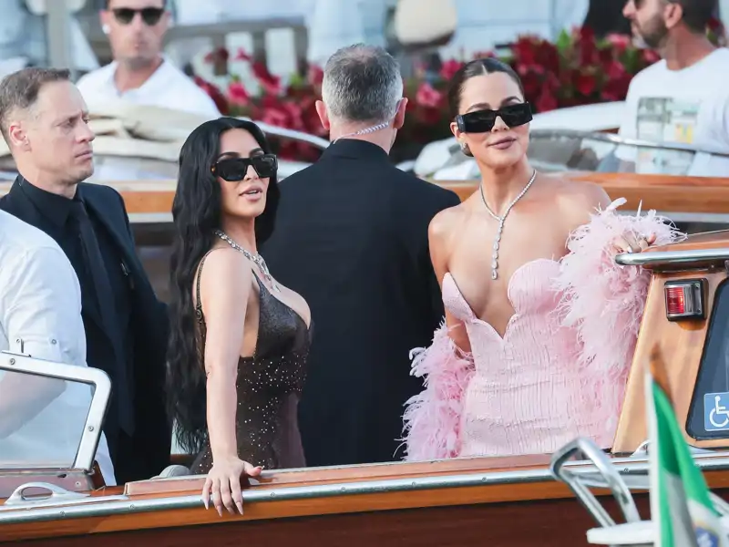 Kim and Khloé Kardashian