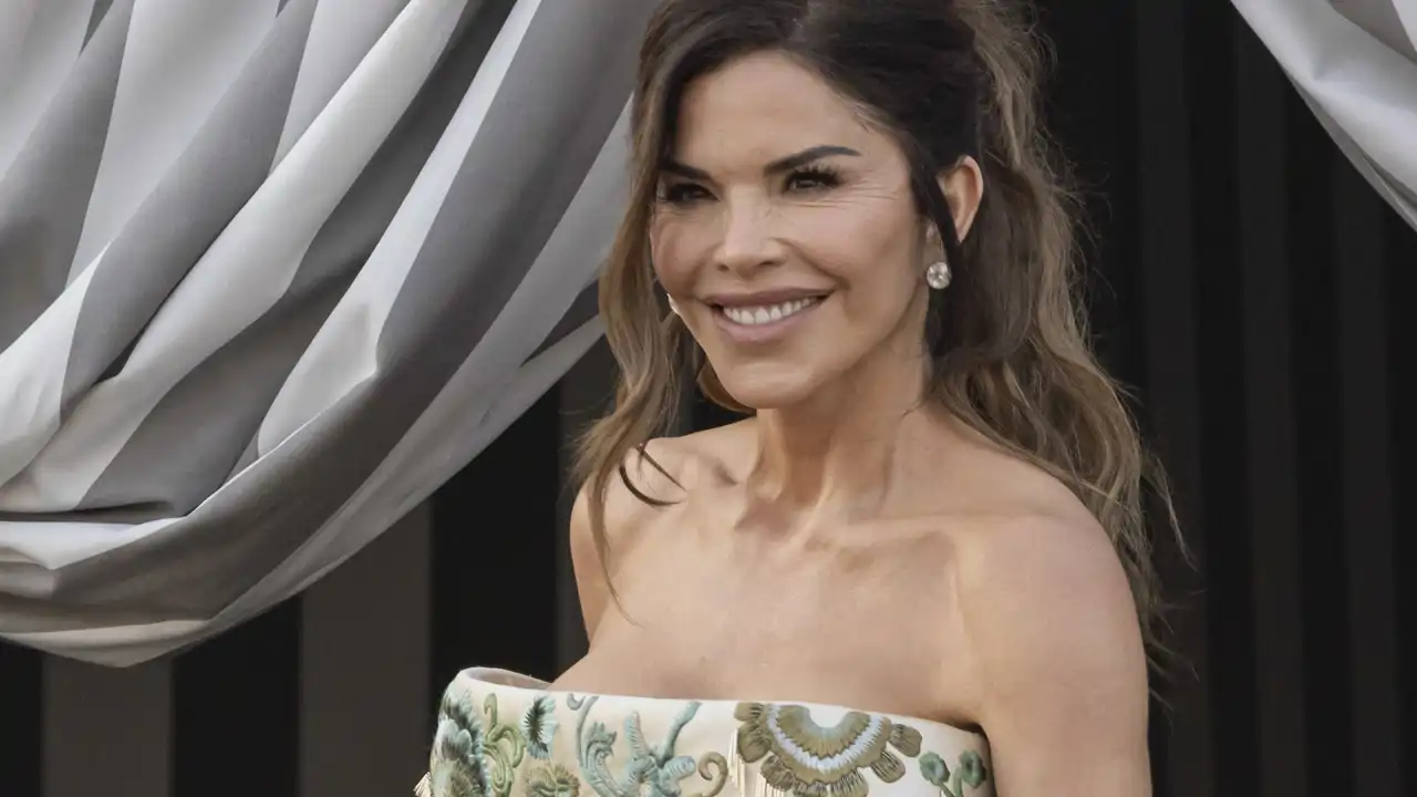 Andrea Marroquín, médica estética, analiza los retoques de Lauren Sánchez, novia de Jeff Bezos: "El exceso de volumen es evidente en sus labios, por lo que se ven desproporcionados"
