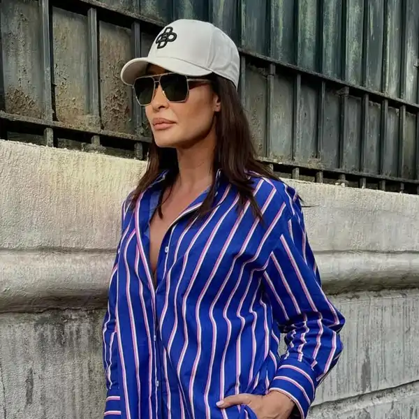 Los 5 pantalones de rayas que están arrasando en las rebajas de Zara: suaves, fresquitos y por menos de 20 euros