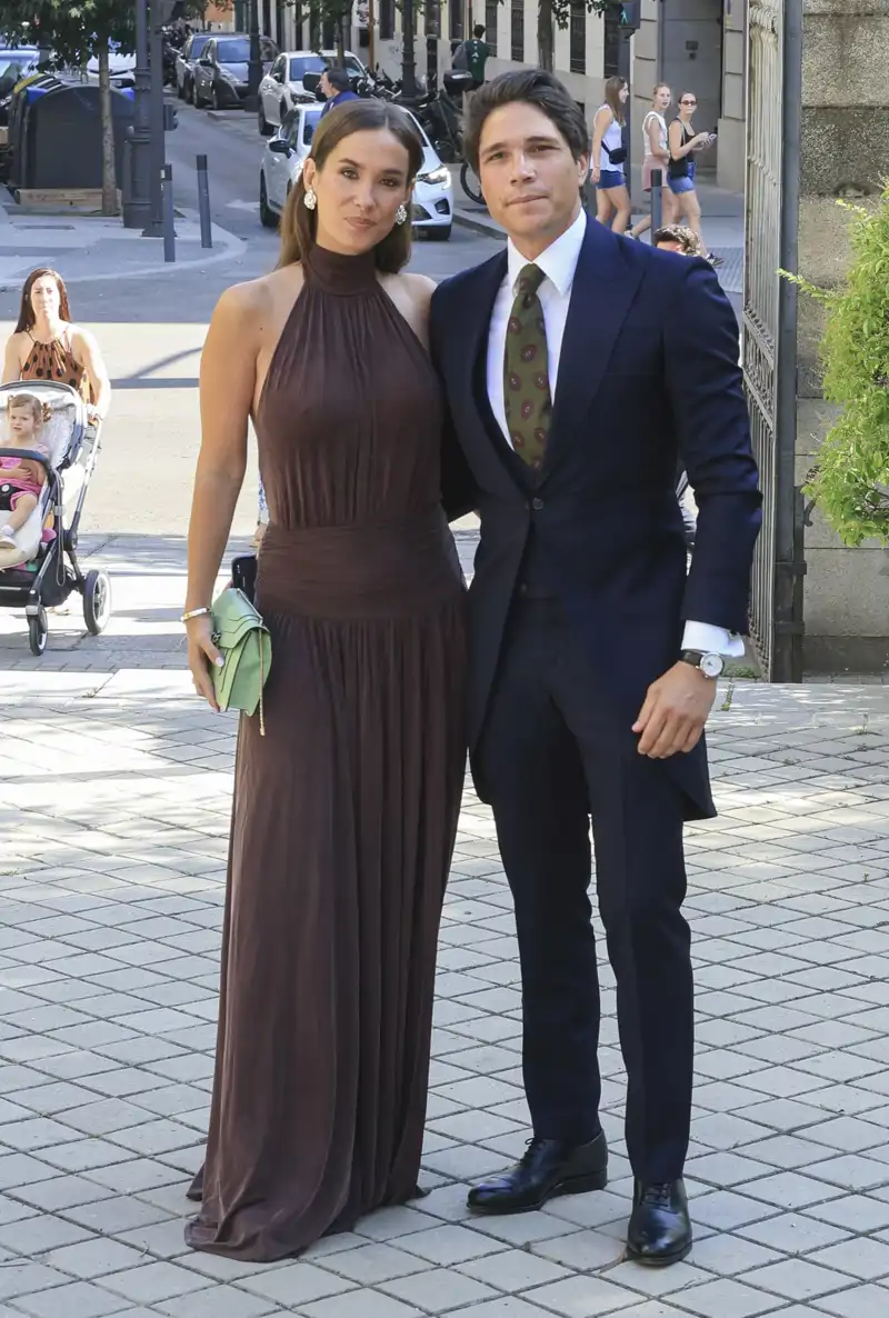 María Pombo y Pablo Castellanos en la boda de Carla Vico 