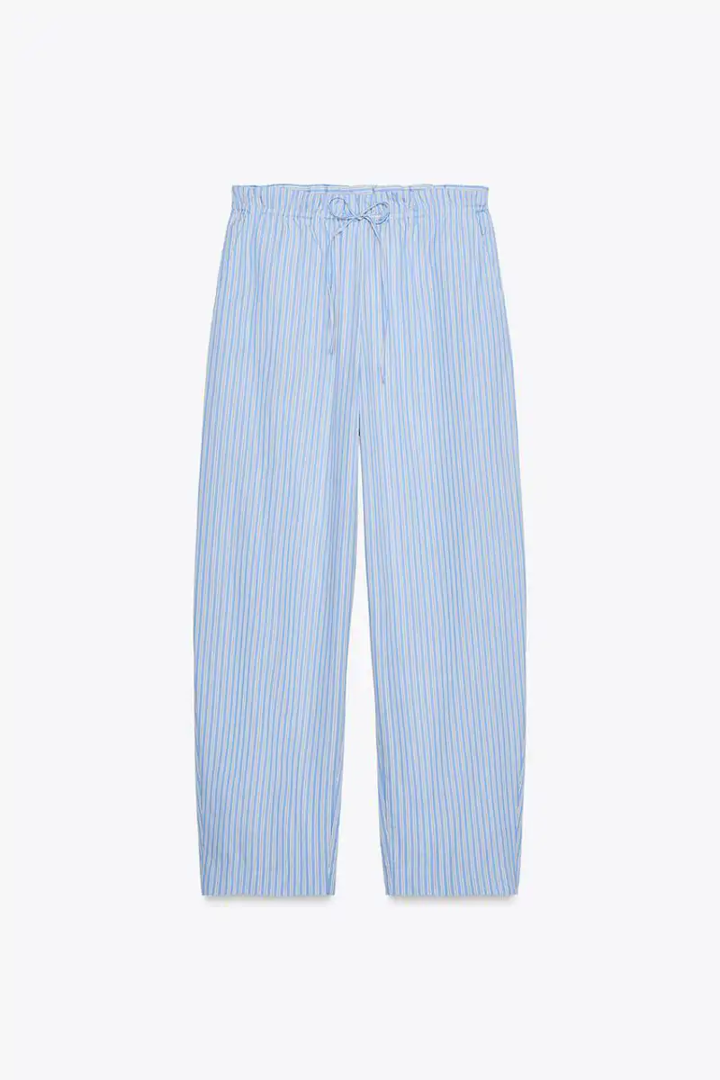 Pantalón barrel de Zara 17,99 euros 