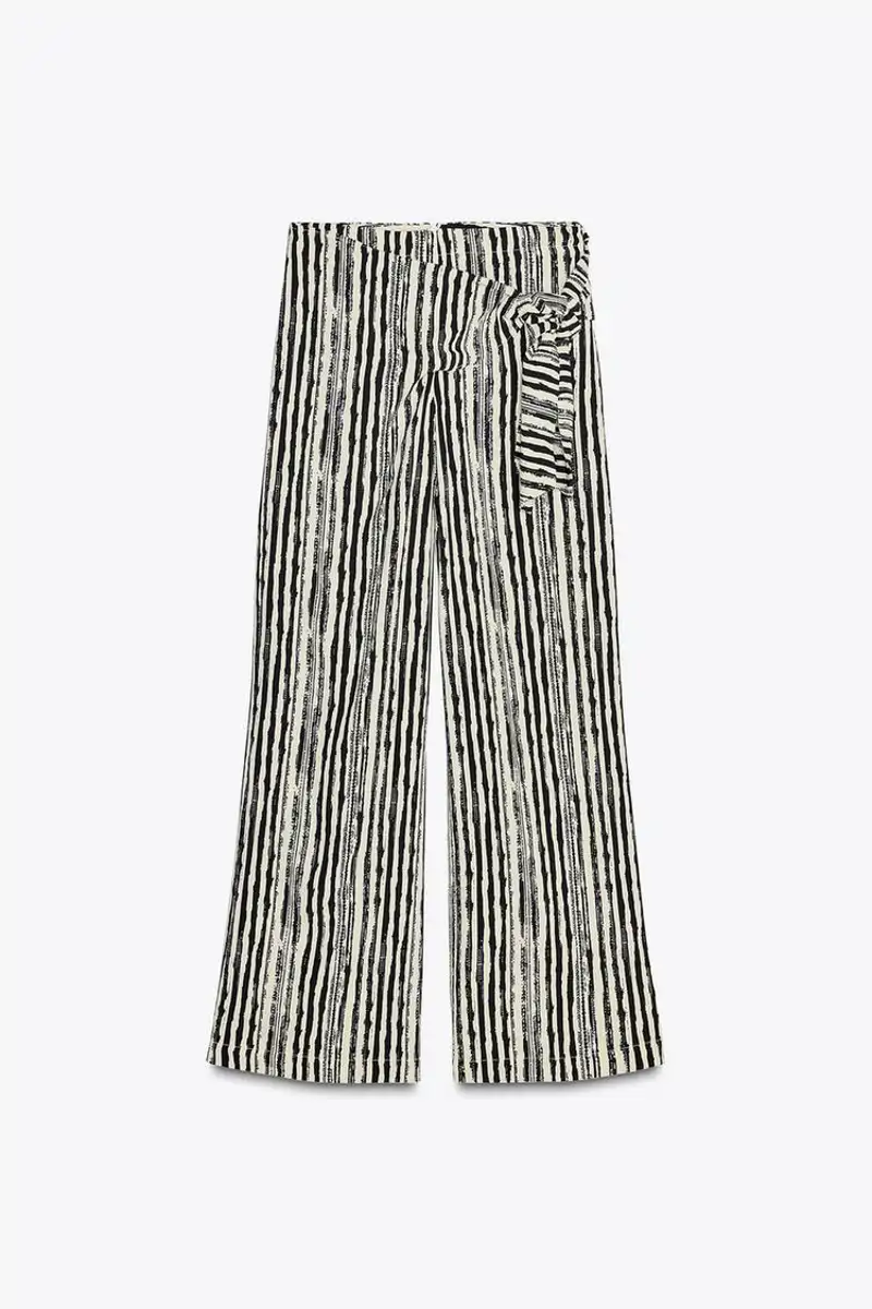 Pantalón pareo ancho a rayas de Zara 19,99 euros 